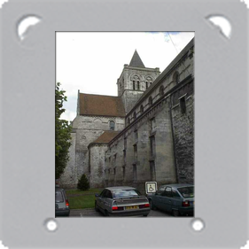 Côté nord de la collégiale